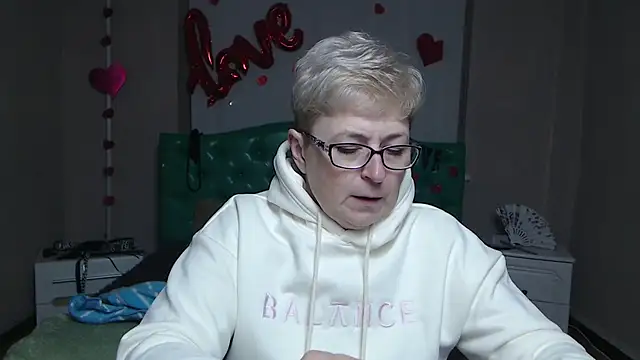 EmiliaGree online show from February 4, 2026, 6:25 pm