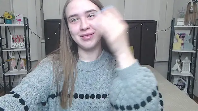 Snapshot of LauraHlot chatting on September 21, 2025, 5:56 am LauraHlot online show from September 21, 2025, 5:56 am