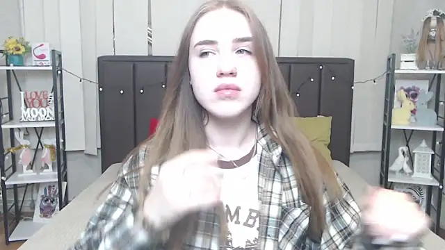 Snapshot of LauraHlot chatting on October 19, 2025, 5:54 am LauraHlot online show from October 19, 2025, 5:54 am