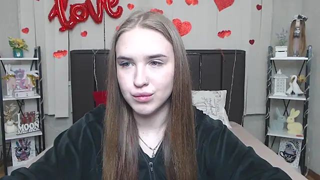 LauraHlot online show from March 26, 2026, 6:39 pm