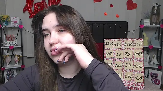 LauraHlot online show from March 2, 2025, 1:04 am