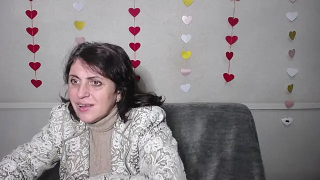 LuciaMii online show from March 3, 2025, 6:03 pm
