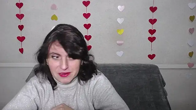LuciaMii online show from February 17, 2025, 6:06 pm
