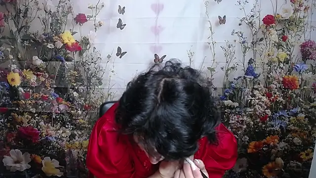 LuciaMii online show from October 13, 2025, 5:14 pm