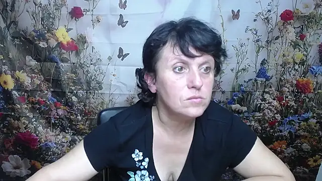 LuciaMii online show from September 30, 2025, 5:08 pm