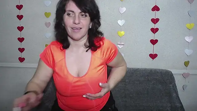 LuciaMii online show from March 6, 2025, 9:20 pm