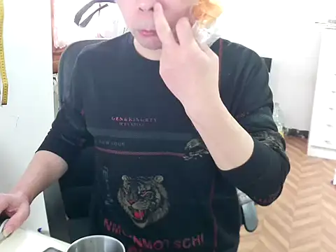 zwc147369 online show from April 14, 2026, 8:30 am