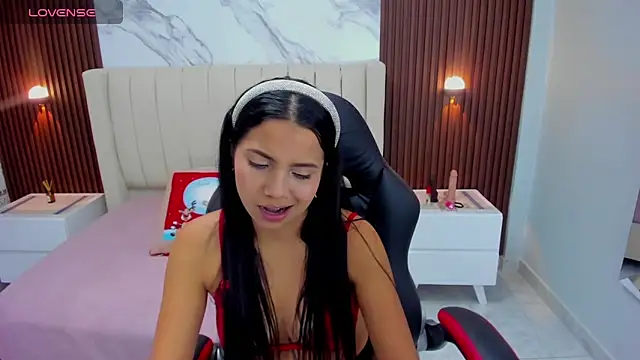 TATIGOLD2 online show from December 18, 2025, 2:27 am