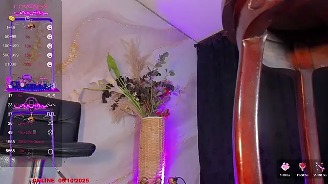 Karla-Ebony online show from October 9, 2025, 8:42 pm