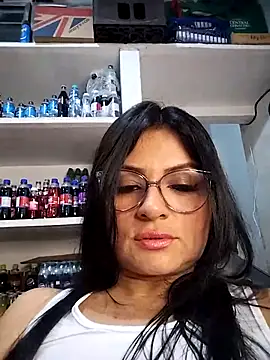 Linda Lars online show from November 7, 2025, 3:22 am