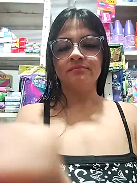 Linda Lars online show from November 25, 2025, 3:29 am