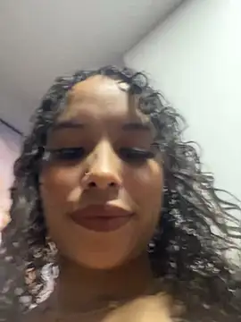 MarieLeon online show from May 15, 2026, 9:35 pm