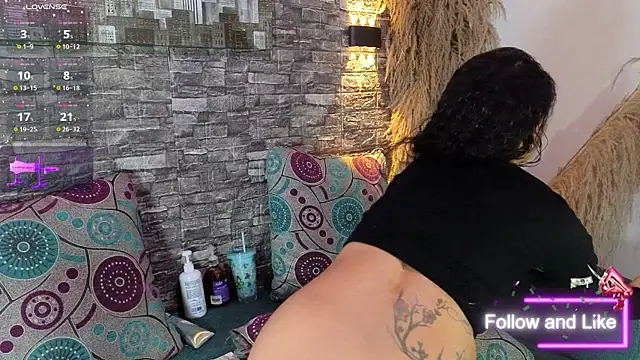 Snapshot of anellejones chatting on October 9, 2025, 4:02 am anellejones online show from October 9, 2025, 4:02 am