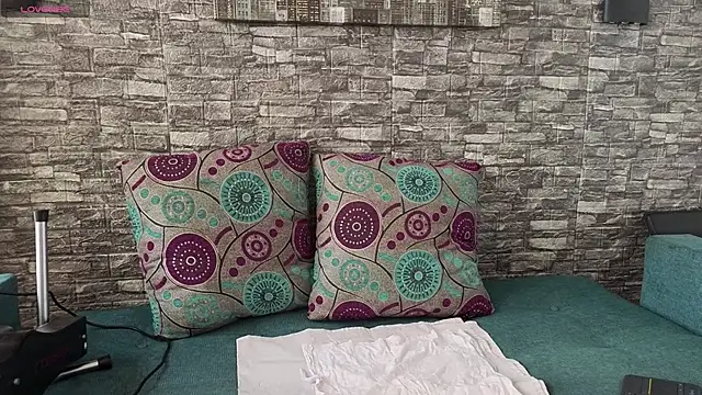 Snapshot of anellejones chatting on February 11, 2026, 8:20 pm anellejones online show from February 11, 2026, 8:20 pm