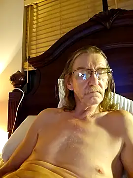 coolbrease10 online show from December 15, 2024, 6:40 am