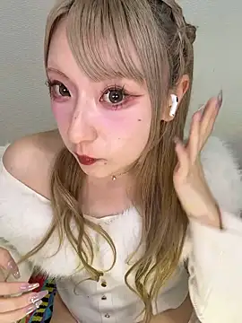 alice  1111 online show from April 3, 2026, 1:06 pm