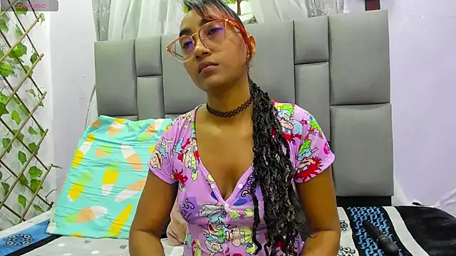 Snapshot of MurphyAngelina chatting on October 9, 2025, 3:18 am MurphyAngelina online show from October 9, 2025, 3:18 am