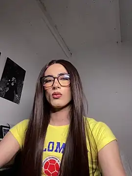 JESSI NAOMI online show from April 8, 2026, 1:07 am