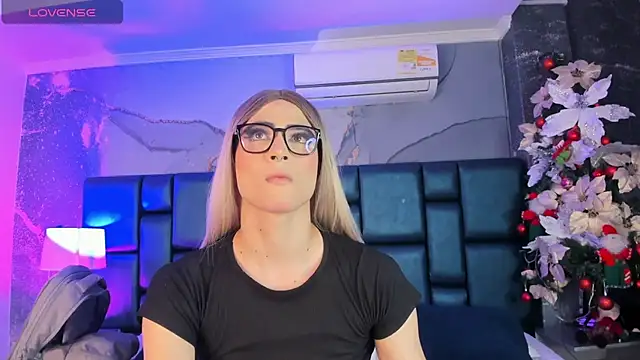 JESSI NAOMI online show from December 29, 2024, 3:54 am