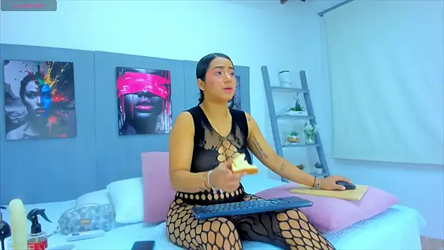 Snapshot of Gema-lexy chatting on October 8, 2025, 12:28 pm Gema-lexy online show from October 8, 2025, 12:28 pm