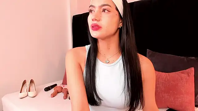 Snapshot of ariel_jonees chatting on September 30, 2025, 4:57 pm ariel jonees online show from September 30, 2025, 4:57 pm