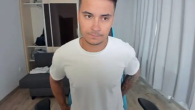 Snapshot of MatMalonne chatting on September 25, 2025, 6:41 am MatMalonne online show from September 25, 2025, 6:41 am