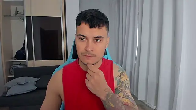 Snapshot of MatMalonne chatting on October 2, 2025, 7:45 am MatMalonne online show from October 2, 2025, 7:45 am