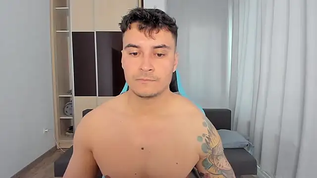 Snapshot of MatMalonne chatting on October 28, 2025, 10:14 am MatMalonne online show from October 28, 2025, 10:14 am