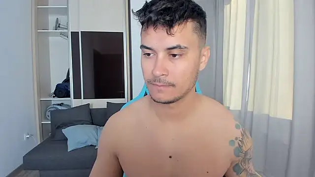 Snapshot of MatMalonne chatting on September 22, 2025, 4:29 am MatMalonne online show from September 22, 2025, 4:29 am