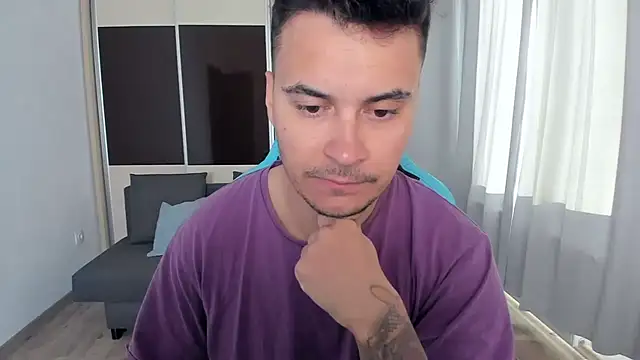 Snapshot of MatMalonne chatting on September 21, 2025, 5:01 am MatMalonne online show from September 21, 2025, 5:01 am