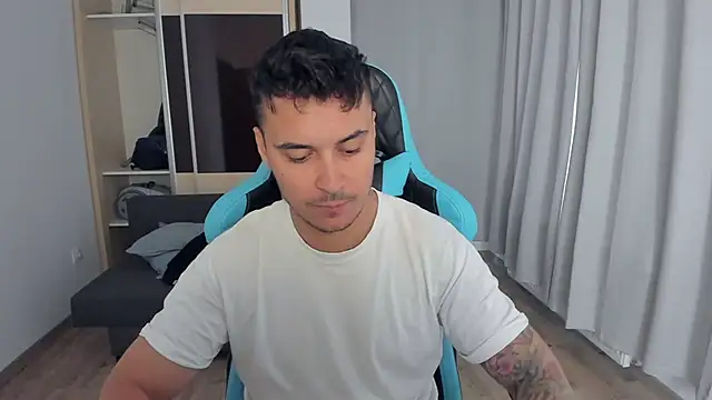 Snapshot of MatMalonne chatting on September 26, 2025, 5:36 am MatMalonne online show from September 26, 2025, 5:36 am