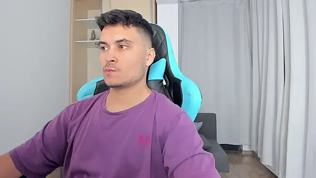 Snapshot of MatMalonne chatting on October 1, 2025, 5:17 pm MatMalonne online show from October 1, 2025, 5:17 pm