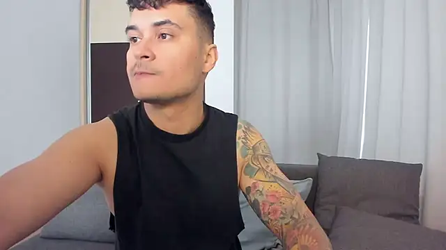 Snapshot of MatMalonne chatting on October 7, 2025, 6:36 am MatMalonne online show from October 7, 2025, 6:36 am