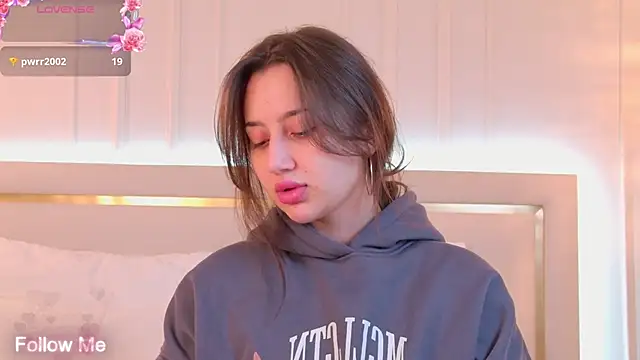 MaryReel online show from September 27, 2025, 3:23 am