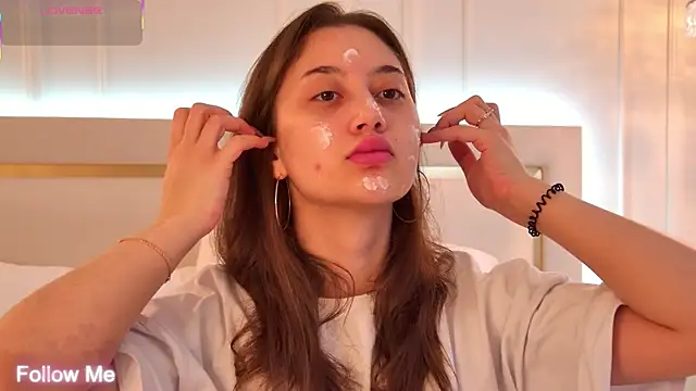 MaryReel online show from September 24, 2025, 3:13 am