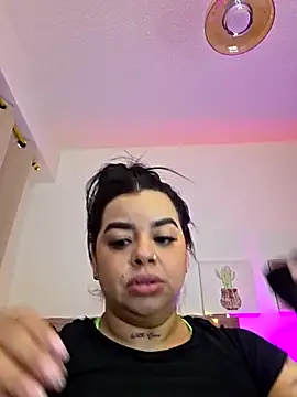 MiahJoness online show from February 10, 2026, 4:11 am