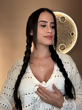 SarahhSmitth1 online show from October 20, 2025, 8:42 pm