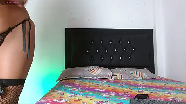 Adele Rush online show from October 8, 2025, 2:46 am