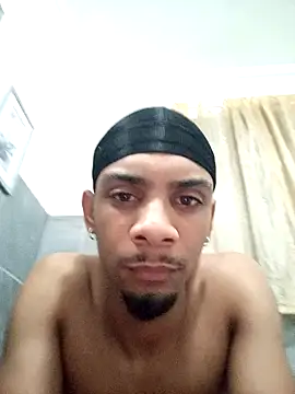 29YOURZ 28  online show from December 4, 2024, 8:23 pm