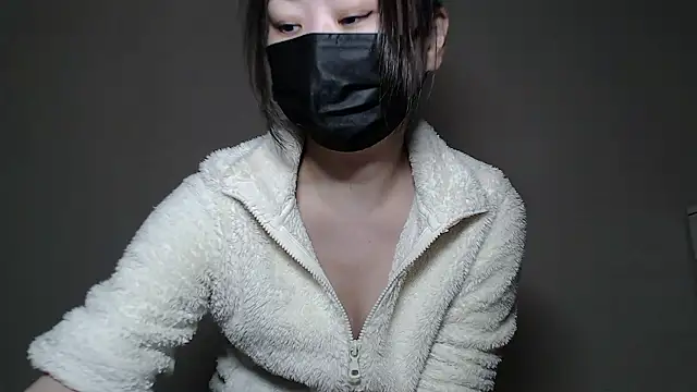 Hika-Channel online show from December 14, 2025, 10:32 am