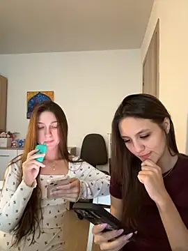 sweety secret  online show from September 9, 2025, 1:53 pm