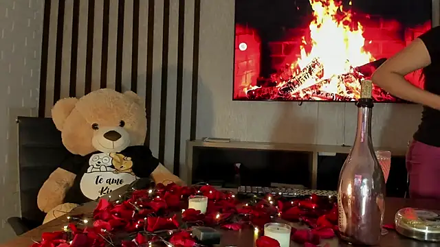 kiim taaylor online show from February 16, 2025, 12:41 am