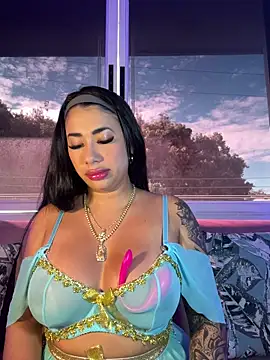 Snapshot of kiim_taaylor chatting on October 24, 2025, 1:10 pm kiim taaylor online show from October 24, 2025, 1:10 pm