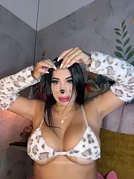 Snapshot of kiim_taaylor chatting on October 11, 2025, 3:02 pm kiim taaylor online show from October 11, 2025, 3:02 pm