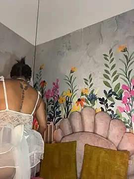 Snapshot of kiim_taaylor chatting on October 14, 2025, 7:25 pm kiim taaylor online show from October 14, 2025, 7:25 pm