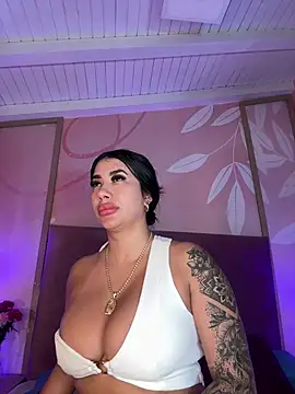 kiim taaylor online show from February 20, 2025, 7:19 pm