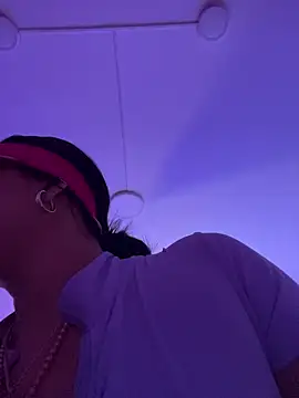 Snapshot of kiim_taaylor chatting on October 23, 2025, 6:06 pm kiim taaylor online show from October 23, 2025, 6:06 pm