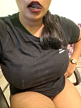 Snapshot of N-Natasha chatting on September 27, 2025, 5:08 pm N-Natasha online show from September 27, 2025, 5:08 pm