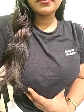 Snapshot of N-Natasha chatting on September 14, 2025, 10:37 am N-Natasha online show from September 14, 2025, 10:37 am