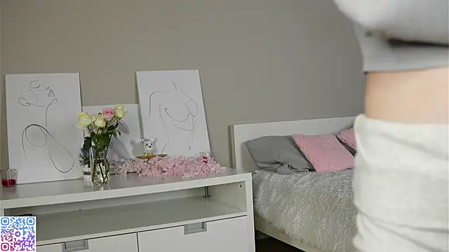 GenovesDi online show from October 11, 2025, 6:53 pm